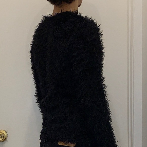 Furry / Fuzzy long sleeve knit top - Picture 9 of 9